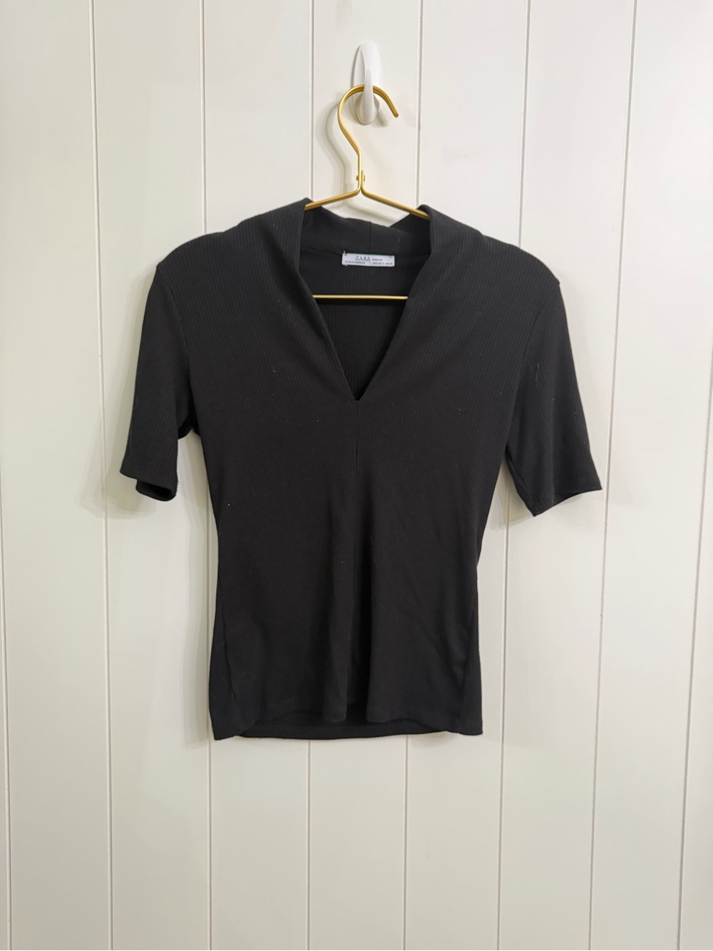 Zara Black Ribbed Notch-Neck Short Sleeve Top
